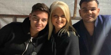 Γλέντι μέχρι πρωίας με την Χαρά Βέρα στην Γαλάτεια (φώτο-βίντεο)