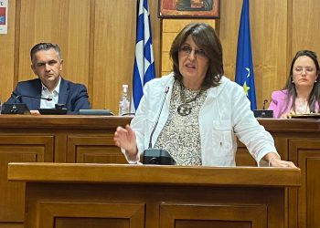 Ζεμπιλιάδου σε Παπαθανάση: «Σας καλωσορίζουμε στην Περιφέρεια της εικονικής πραγματικότητας»