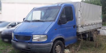 Μετέφεραν με φορτηγό παράνομα 10 αλλοδαπούς – Συλλήψεις 2 διακινητών στην Κοζάνη