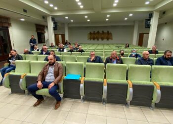 Ένταση μεταξύ κατοίκων της Ακρινής στο Δημοτικό Συμβούλιο Κοζάνης- VIDEO