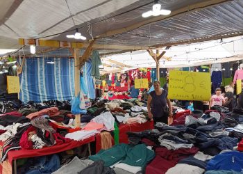 Αμύνταιο: Αρκετός κόσμος και σήμερα στη μεγάλη εμποροπανήγυρη -ΦΩΤΟ