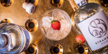 STRAWBAR Cocktail Event στην καρδιά της Θεσσαλονίκης