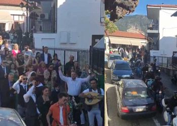 Βελβεντό: Βέσπες συνοδέψαν νύφη στην εκκλησία (βίντεο)