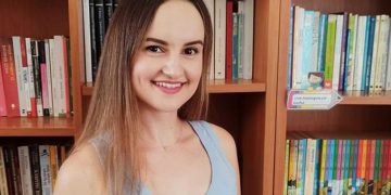 Μια δασκάλα από την Φλώρινα διδάσκει τον μοναδικό μαθητή στους Αρκιούς