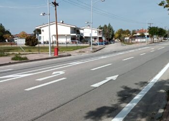 Εργασίες διαγράμμισης σε τμήμα της Περιφερειακής Οδού της Πτολεμαΐδας (της Κούλας Πουλασιχίδου)