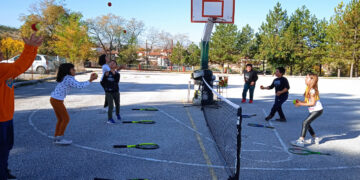 Επίσκεψη Ομίλου Αντισφαίρισης Πτολεμαΐδας στο Δημοτικό Σχολείο Πύργων