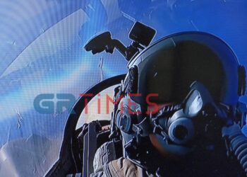 Συγκίνησε ο πιλότος του F16 «ΖΕΥΣ»: «Τιμή σε εκείνους που φυλάττουν Θερμοπύλες» (VIDEO)