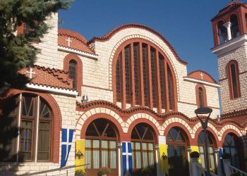 Η ενορία Αγίου Στεφάνου και της Οσία Παρασκευής υποδέχεται τμήμα του Τιμίου Ξύλου