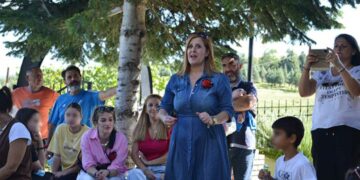 Σοφία Καλμανίδου: Πρόσφυγας τρίτης γενιάς, η Πτολεμαϊδιώτισα βιβλιοθηκονόμος της Πτολεμαΐδας που μιλάει στην καρδιά των παιδιών με ιστορίες