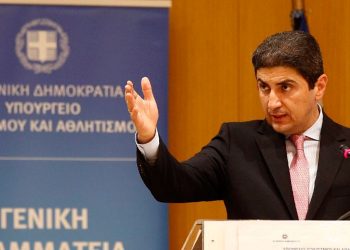 Λ. Αυγενάκης στη Βουλή: «Δεν εκβιαζόμαστε από τις αντιδημοκρατικές αποφάσεις της ΕΠΟ και των ΕΠΣ»