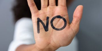 Οι παράπλευρες απώλειες ενός (παιδο)βιασμού – Της Χριστιάννας Λούπα