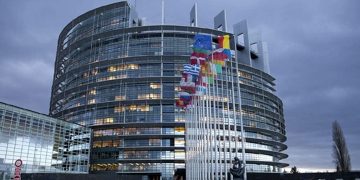 Ομολογία αδυναμίας – ανυπαρξίας του ευρωκοινοβουλίου. Γράφει ο Μιχάλης Ραμπίδης