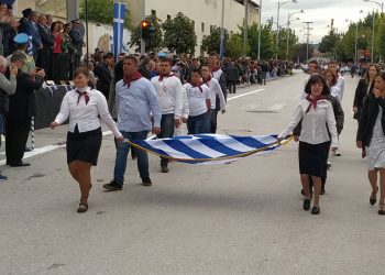 Πτολεμαΐδα: Θερμό χειροκρότημα στην παρέλαση προ των επισήμων για τα Ελευθέρια της πόλης (εικόνες-βίντεο)