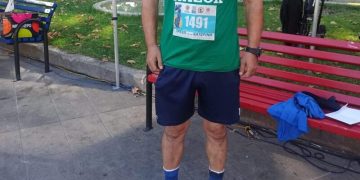 Έτρεξε στον αγώνα “Τρέχω για την  Κατερίνη” με μπλούζα … ΠΑΣΟΚ πολιτευτής του Νομού