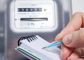 Πώς να προστατευτείτε από το υψηλό κόστος του ρεύματος – Ποιος ο ρόλος των αιολικών πάρκων;