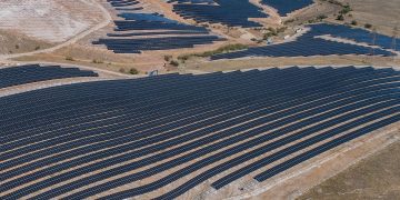 Προχωρά η κατασκευή του φωτοβολταϊκού πάρκου της Lightsource bp στην Κοζάνη