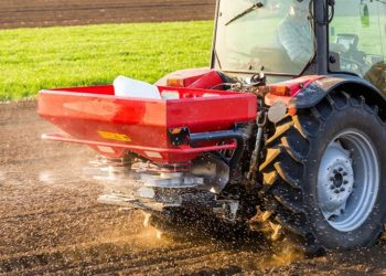 Ψηφίζεται σήμερα η τροπολογία Γεωργαντά για ενίσχυση των αγροτών με 60 εκατ.€ για αγορά λιπασμάτων