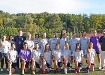 Ποδόσφαιρο Γυναικών «Αγιάσθηκαν» οι Σειρήνες Γρεβενών για τη νέα χρονιά