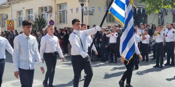 Τα Ελευθέρια των Σερβίων- Η κατάθεση στεφάνων και η μαθητική παρέλαση(Φώτο&Video)