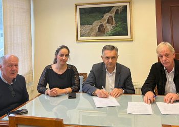 Στην τελική φάση υλοποίησής του έχει εισέλθει το έργο «Παρεμβάσεις για την αναβάθμιση της Οδικής Ασφάλειας της Επαρχιακής Οδού Κορυφής -Όρια Ν. Γρεβενών»