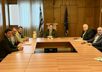 Οι καταστροφές στις καλλιέργειες φασολιών στις Πρέσπες στο επίκεντρο σύσκεψης στο ΥΠΑΑΤ-Γεργαντάς: “Εντολή στον ΕΛΓΑ για άμεση αποτίμηση των ζημιών”
