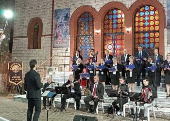 Εντυπωσίασε η “ΣΥΝΑΝΤΗΣΗ ΧΟΡΩΔΙΩΝ” , του πολιτιστικό -θρησκευτικού διημέρου, των “εκδηλώσεων μνήμης για το 22” , στα πλαίσια των εορταστικών εκδηλώσεων του Ιερού Ναού Αγίου Στεφάνου και Οσίας Παρασκευής , της Θρακικής Εστίας Εορδαίας και της Κοινότητας Πτολεμαΐδας! (φώτο-βίντεο- ρεπορτάζ της Κούλας Πουλασιχίδου)