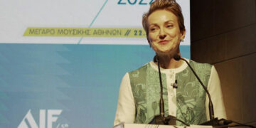 Αλ. Σδούκου: Στα τέλη Νοεμβρίου αναμένεται να προδημοσιευτεί ο οδηγός του προγράμματος «Φωτοβολταϊκά στη Στέγη»