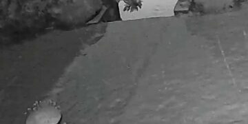 Το στρώνει στο Νυμφαίο