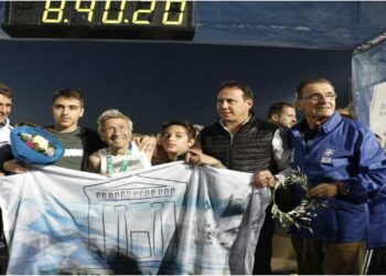 Στέλιος Πρασσάς: 91 χρονών αλλά έτρεξε και τερμάτισε στον Αυθεντικό Μαραθώνιο της Αθήνας