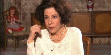 «Έφυγε» η αγαπημένη ηθοποιός Μίνα Αδαμάκη σε ηλικία 78 ετών – Έγραψε ιστορία στις «Τρεις Χάριτες»