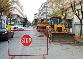 Συμβαίνει τώρα … Αποκατάσταση βλάβης στο δίκτυο της Τηλεθέρμανσης Πτολεμαΐδας  επί της Οδού Νοσοκομείου, από τα συνεργεία της ΔΕΤΗΠ (της Κούλας Πουλασιχίδου)