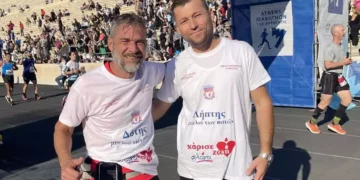 Μαραθώνιος: Δότης μυελού των οστών τερμάτισε χέρι χέρι με τον λήπτη!