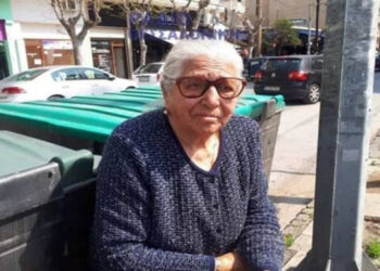 Θεσσαλονίκη: Αθωώθηκε η 93χρονη που είχε συλληφθεί γιατί πουλούσε τερλίκια σε λαϊκή αγορά