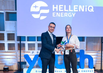 Η HELLENiQ ENERGY δίνει φτερά στα όνειρα των αριστούχων αποφοίτων της Κοζάνης