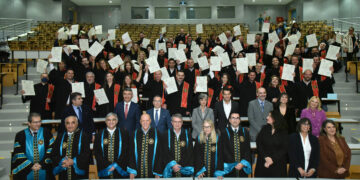 Πραγματοποιήθηκε η τελετή ορκωμοσίας των αποφοίτων του Προγράμματος Μεταπτυχιακών Σπουδών του Πανεπιστημίου Δ. Μακεδονίας «Διαχείριση και Μεταφορά Φυσικού Αερίου και Πετρελαίου»