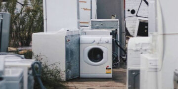 «Ανακυκλώνω – Αλλάζω Συσκευή» – Κώστας Σκρέκας: Επιπλέον 61 χιλιάδες νοικοκυριά εντάσσονται στο Πρόγραμμα