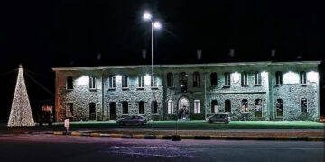 Ξεκίνησε ο Χριστουγεννιάτικος στολισμός στα Σέρβια (Φωτογραφίες)