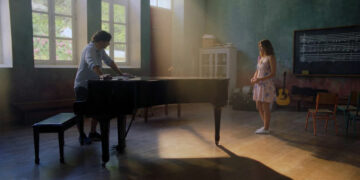 «Maestro»: Ανεβαίνει στο Netflix το «σύμπαν» του Χριστόφορου Παπακαλιάτη – Πήρε τα δικαιώματα η πλατφόρμα