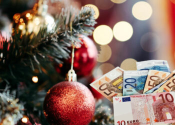 Νωρίτερα από ποτέ – Δείτε πότε ξεκινά η προπληρωμή επιδομάτων, παροχών και Δώρου Χριστουγέννων από τη ΔΥΠΑ