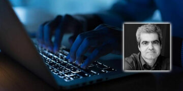 Όταν ο Βασίλης Παπαθεοδώρου είχε επισκεφτεί σχολείο της Πτολεμαΐδας – Ανατριχίλα από τις αποκαλύψεις για την παιδική πορνογραφία