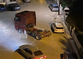 Πτολεμαΐδα: “Επαγγελματικό” παρκάρισμα για … Όσκαρ (ΦΩΤΟ)