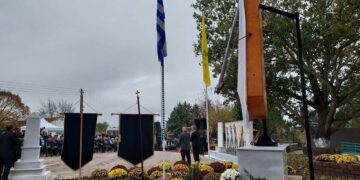 Τα παραλειπομενα της εκδήλωσης αποκαλυπτηρίων της λύρας στην Πεντάβρυσο