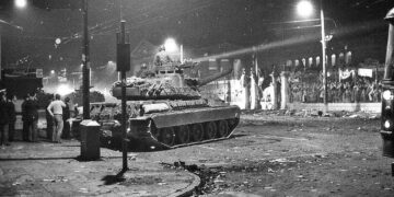 «Εδώ Πολυτεχνείο»: Η φωνή πίσω από την ιστορικότερη φράση της 17 Νοεμβρίου