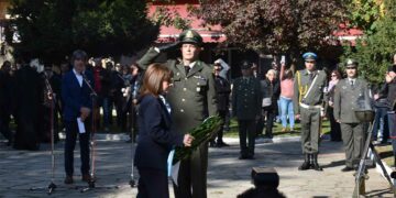Η Πρόεδρος της Δημοκρατίας από την Καστοριά: “Τιμάμε όλους εκείνους που κράτησαν ζωντανό το εθνικό φρόνημα”