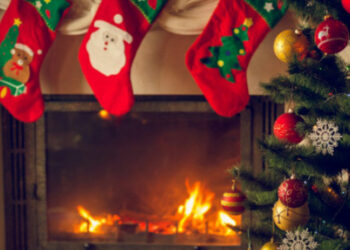 Τζάκι, πετρέλαιο, ηλεκτρικά σώματα: Ποιος είναι ο φθηνότερος τρόπος για να ζεσταθούμε