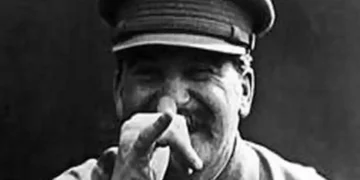 6+14 απίστευτες ιστορικές συμπτώσεις: Εξωφρενικά περίεργες για να είναι αληθινές – Όταν ο Στάλιν έπινε καφέ πλάι στον Χίτλερ και τον Τίτο