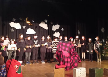 Όμορφη Χριστουγεννιάτικη γιορτή από το 2ο δημοτικό σχολείο Πτολεμαΐδας