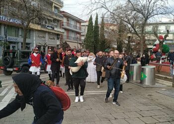 Τα Κοτσαμάνια και οι Μωμόγεροι επέστρεψαν στην Πτολεμαΐδα (φώτο-βίντεο)