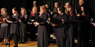 Με μεγάλη επιτυχία έγινε η εορταστική συναυλία του Δημοτικού Ωδείου Πτολεμαΐδας (βίντεο & φωτογραφίες)