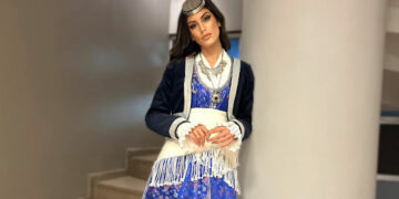 Άννα Παυλίδου: Με Ποντιακή φορεσιά στον διαγωνισμό Miss World η Ελληνίδα Σταρ Ελλάς